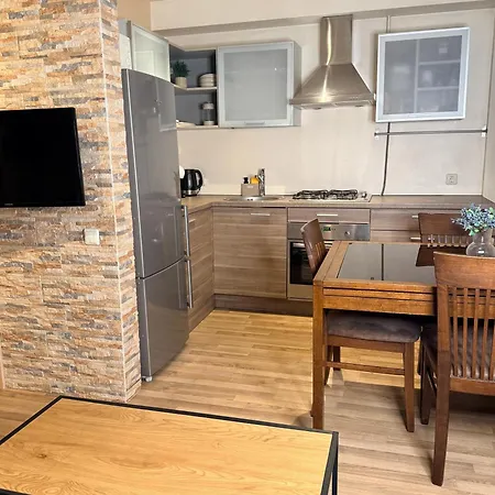 Premium 1-bedroom In Center With Self Check-in Lägenhet *